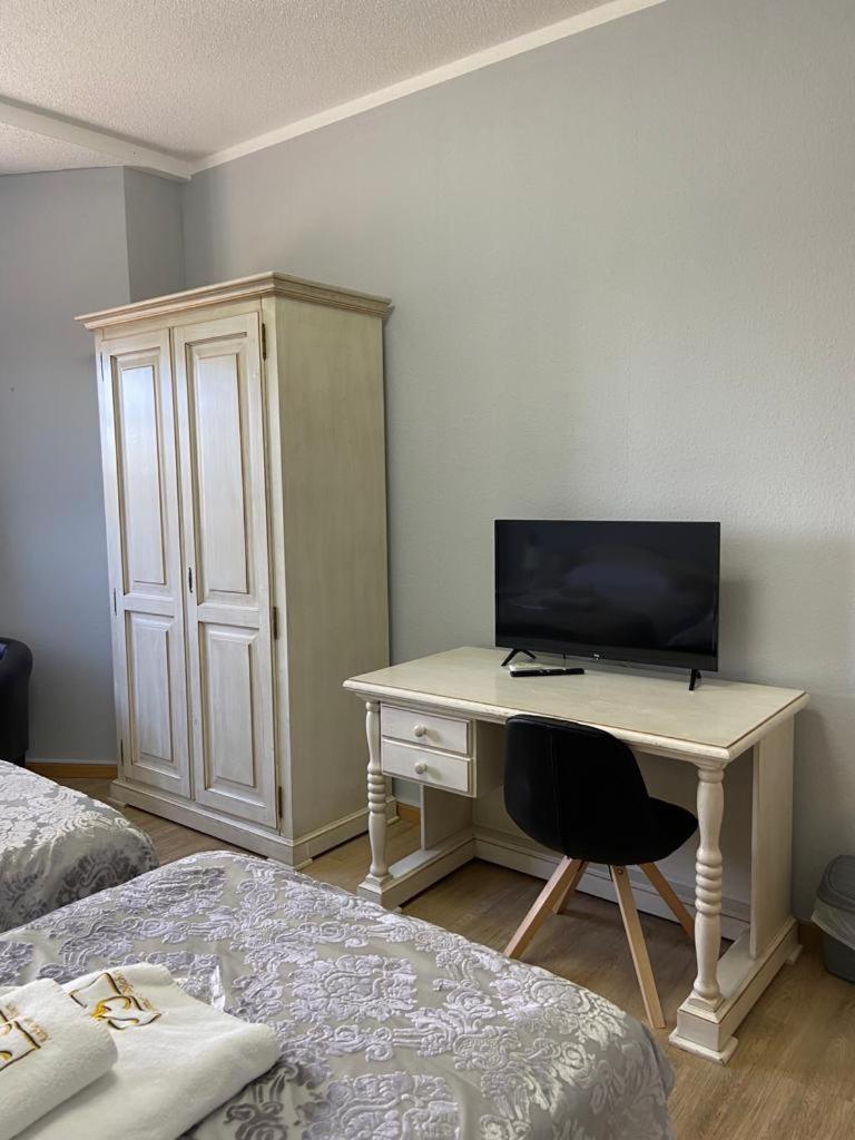 Astheimer Schloesschen Trebur Quarto foto