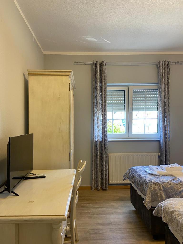 Astheimer Schloesschen Trebur Quarto foto